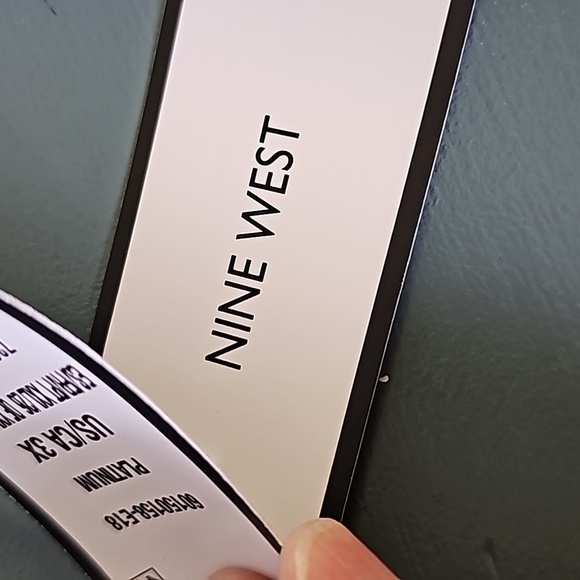 Women's shinny sleevless top. Color is called platinum.By nine West Size… - Picture 7 of 11